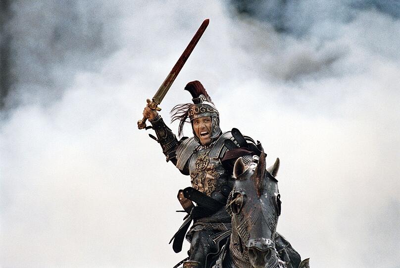 Mit aller Macht verteidigt Arthur (Clive Owen) Britannien gegen die Armee der Sachsen. Mit aller Macht verteidigt Arthur (Clive Owen) Britannien gegen die Armee der Sachsen.