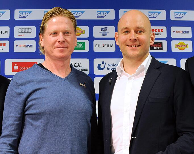 ALEXANDER ROSEN (Leiter Profifußball TSG 1899 Hoffenheim): &bdquo;Ich tippe wie in den vergangenen drei Spielzeiten auf einen Zweikampf zwischen den Bayern und Dortmund. Es wird spannender als zuletzt, aber mit dem besseren Ende für die Münchner.&ldquo;