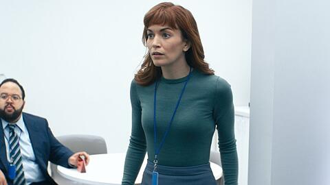 "Severance" - hier im Bild Darstellerin Britt Lower - wird fortgesetzt.