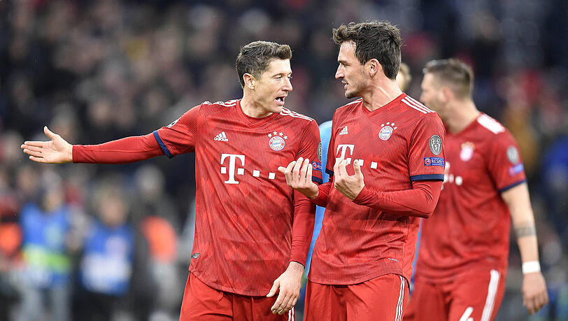 Völlig bedient: Robert Lewandowski (li.) und Mats Hummels. Kaum ein Bayer erreichte Normalform - klicken Sie sich hier durch die Einzelkritik zum Aus in der Champions League. Völlig bedient: Robert Lewandowski (li.) und Mats Hummels. Kaum ein Bayer erreichte Normalform - klicken Sie sich hier durch die Einzelkritik zum Aus in der Champions League.
