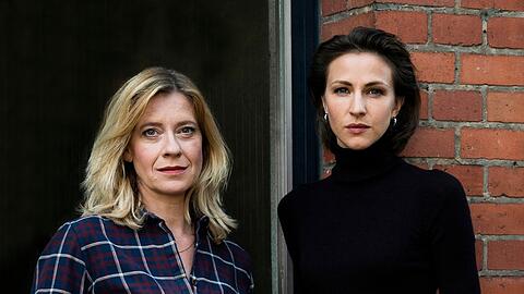 "Kolleginnen: Das böse Kind": Irene Gaup (Caroline Peters, l.) und ihre neue Kollegin Julia Jungklausen (Natalia Belitski) haben einige Hürden zu überwinden, ehe sie ein Team werden.