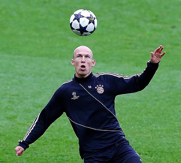 Jetzt wird?s langsam ernst: Die letzte Trainingseinheit vor dem großen Showdown im " German Endspiel". Die Bilder vom Bayern-Training im Wembley-Stadion!