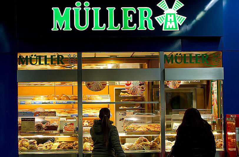Im Ekel-Prozess um die Bäckereikette Müllerbrot sollen die Plädoyers nächste Woche gehalten werden. Angeklagt sind drei Manager des Unternehmens.