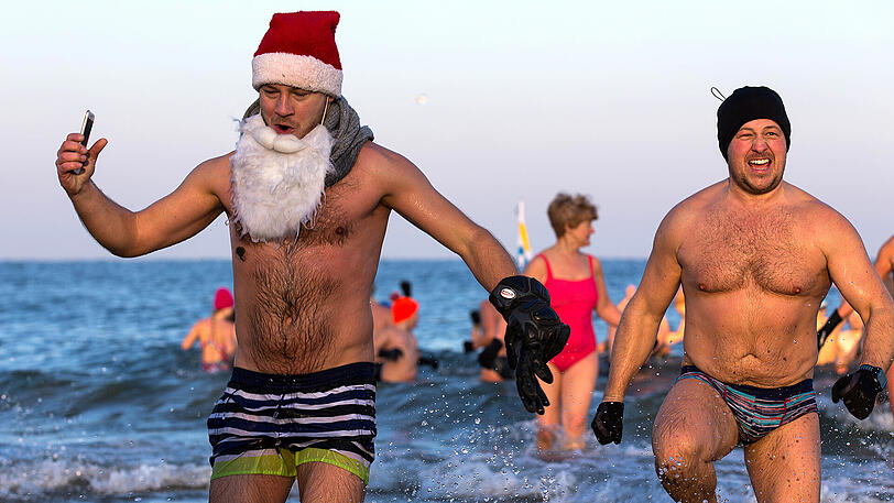 Neujahrsschwimmer in Danzig (Polen).