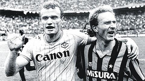 Treffen der deutschen Profis: Veronas Hans-Peter Briegel (l.) und Inter-Star Karl-Heinz Rummenigge Mitte der 80er Jahre.