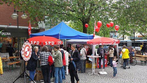 Das SPD-Sommerfest (hier 2014) will politische Gespräche anregen. Das SPD-Sommerfest (hier 2014) will politische Gespräche anregen.