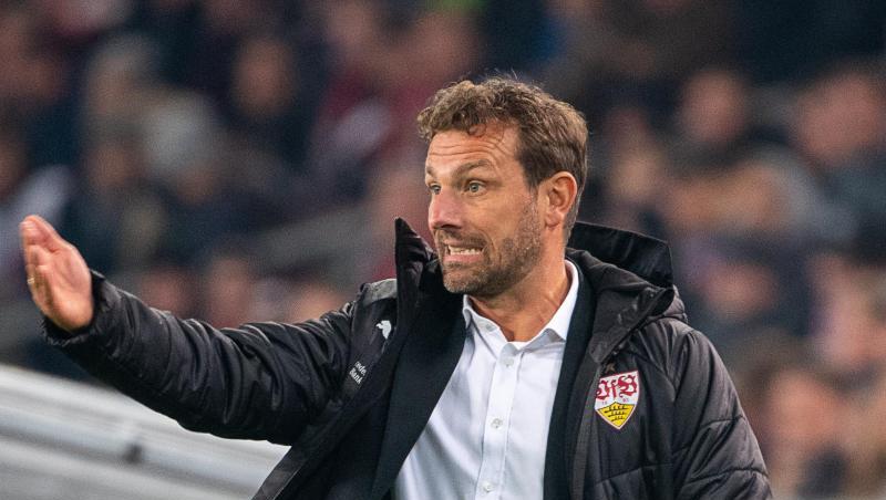 Stuttgarts Trainer Markus Weinzierl gestikuliert am Spielfeldrand. Foto: Sebastian Gollnow/Archiv Stuttgarts Trainer Markus Weinzierl gestikuliert am Spielfeldrand. Foto: Sebastian Gollnow/Archiv