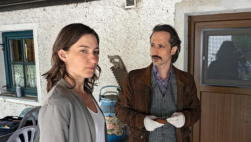 "Zu jung zu sterben. Ein Krimi aus Passau": Frederike Bader (Marie Leuenberger) und Ferdinand Zankl (Michael Ostrowski) ermitteln.
