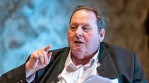 Ottfried Fischer leidet an der neurodegenerativen Erkrankung Parkinson.