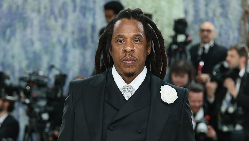 Rapper Jay-Z wird die Halbzeitshow beim Super Bowl 2027 headlinen.