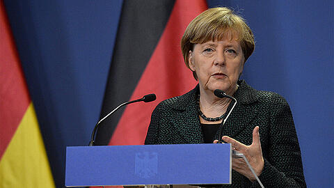 Bundeskanzlerin Angela Merkel ist gegen Waffenlieferungen für die Ukraine. Sie fordert eine diplomatische Lösung des blutigen Ukraine-Konflikts.