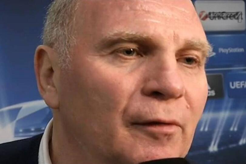 Hoeneß, März 2013: "Genauso wenig Ahnung wie die Abendzeitung!"

Nach dem 0:2 gegen Arsenal konnte Uli Hoeneß nicht mehr an sich halten: &bdquo;Es ist 5 vor 12&rdquo;, hatte der Präsident in der gewettert, als die Bayern trotz des komfortablen 3:1 aus dem Hinspiel beinahe ausgeschieden wären. &bdquo;So gewinnen wir nichts in der Champions League. Das war ein letzter Warnschuss&rdquo;, sagte Hoeneß. Und ätzte: &bdquo;The trend is your friend &ndash; und wir spielen seit drei Wochen schönen Dreck!"