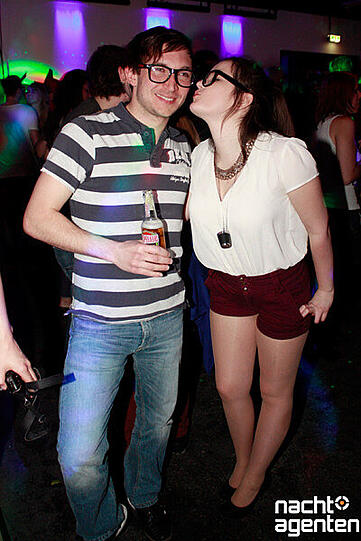 Beim Semesteropening in der Oly-Disco trafen sich die Studenten, um den Semesterbeginn gebührend zu begießen. Mehr Bilder unter: href="http://www.nachtagenten.de/gallery/semester-opening.921321.html
