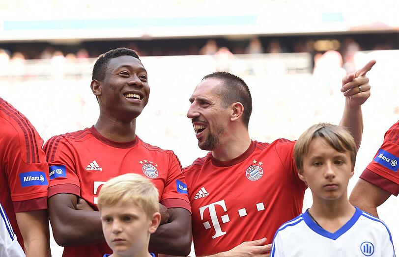Die Bilder von der Teampresentation und dem anschließenden Showtraining des neuen FC Bayern-Kaders.