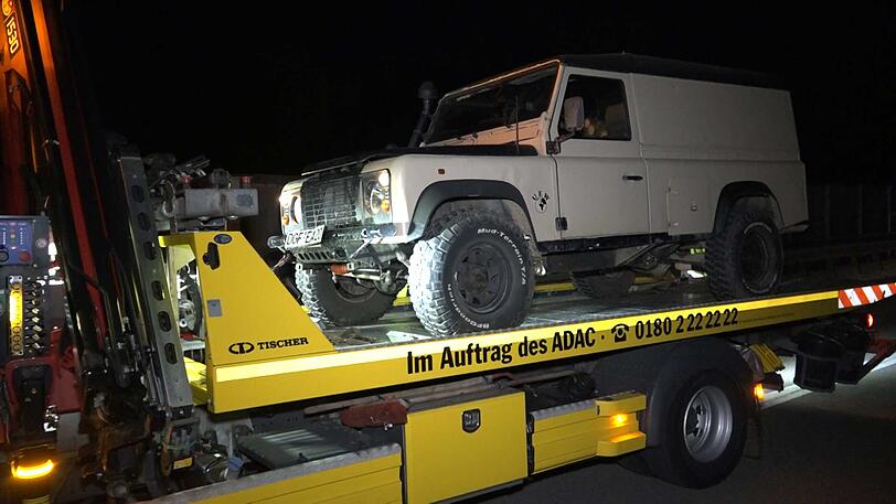 Der Mann war betrunken, hatte keinen Führerschein und die Kennzeichen waren auch falsch.