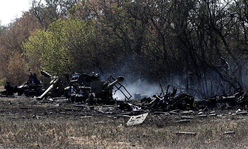 Waffenruhe? Rauchende Trümmer in der Nähe von Mariupol in der Ukraine.