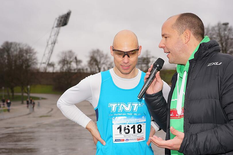 Noch einmal einen Winterlauf mit rund 1000 Teilnehmern gab es am Samstag im Olympiapark. Hier die besten Bilder.