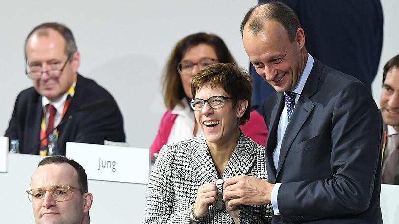 Jens Spahn (vorne), Annegret Kramp-Karrenbauer und Friedrich Merz standen zur Wahl.