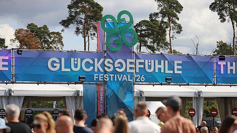Auch am zweiten Festivaltags sorgte der Streit um Alphaville abseits der guten Stimmung auf dem Ring und der ausverkauften Tickets f&uuml;r Debatten.