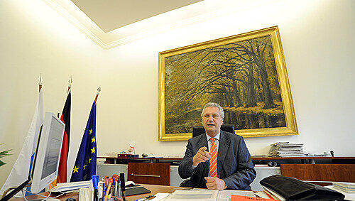 Hier arbeitet Innenminister Joachim Herrmann Hier arbeitet Innenminister Joachim Herrmann