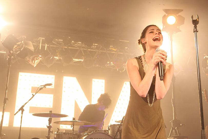 Die süße Lena Meyer-Landrut bei ihrem Auftritt in der Theaterfabrik in München. Die Bilder vom Konzert