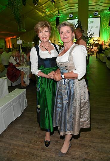 Carolin Reiber mit Andrea Spatzek