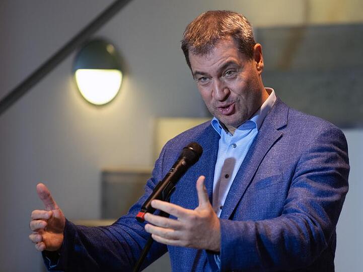Markus Söder, CSU-Vorsitzender, gibt nach dem Koalitionsausschuss ein Statement. Foto: Soeren Stache/dpa-Zentralbild/dpa