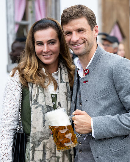 Thomas Müller und Ehefrau Lisa.