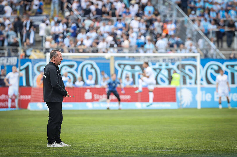 Enttäucht: Trainer Markus Kauczinski. Enttäucht: Trainer Markus Kauczinski.