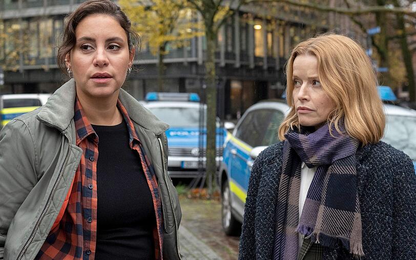 Nachdem Kriminalpsychologin Elli Krieger (Karoline Schuch, rechts) in Teil eins, "Tatort: Unter Freunden" nur eine Randfigur war, steigt sie in Teil zwei, "Tatort: Unter Feinden" zur vollwertigen Partnerin Mila Sahins (Almila Bagriacik) auf.