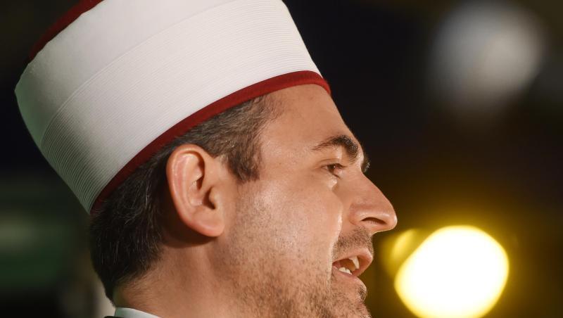 Imam Benjamin Idriz spricht bei einer Kundgebung. Foto: picture alliance / dpa / Archivbild Imam Benjamin Idriz spricht bei einer Kundgebung. Foto: picture alliance / dpa / Archivbild