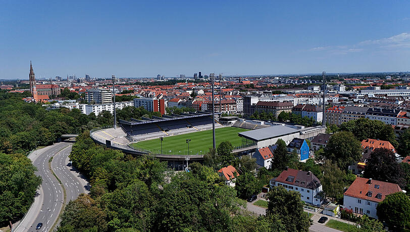 Der TSV 1860 will das Gr&uuml;nwalder Stadion per Erbpacht &uuml;bernehmen.