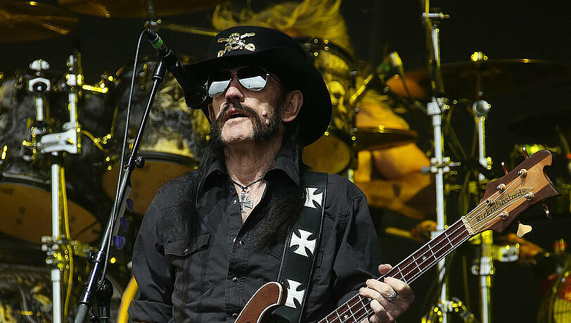 Lemmy Kilmister auf dem Glastonbury Festival 2015 Lemmy Kilmister auf dem Glastonbury Festival 2015