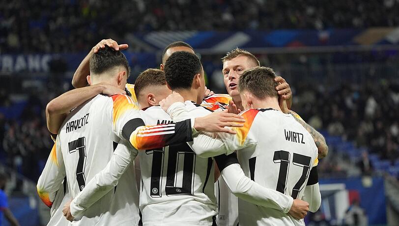 Feiern die DFB-Profis ihre Tore bald zu den Klängen von "Major Tom"?