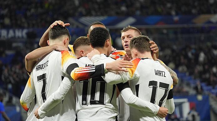 Feiern die DFB-Profis ihre Tore bald zu den Klängen von "Major Tom"?