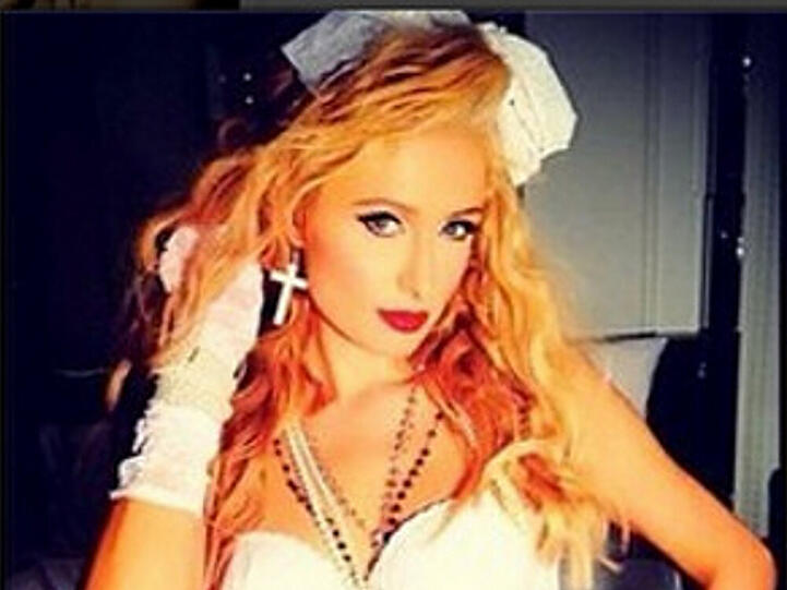 Paris Hilton verkleidet als Madonna