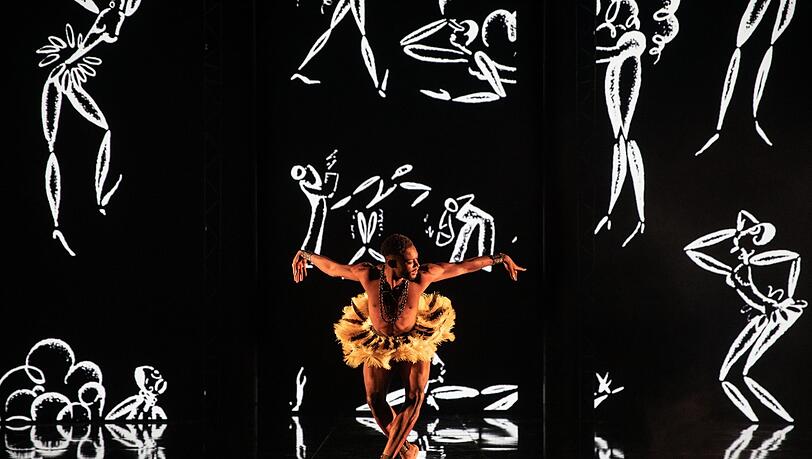 Joséphine Bakers Bananentanz der 1920er Jahre in den Folies Bergère – hier von Clyde Devoh interpretiert.