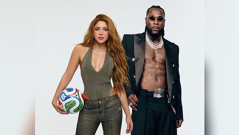 Shakira und Burna Boy haben mit "Dai Dai" den offiziellen Song zur Fußball-Weltmeisterschaft 2026 beigesteuert. Shakira und Burna Boy haben mit "Dai Dai" den offiziellen Song zur Fußball-Weltmeisterschaft 2026 beigesteuert.