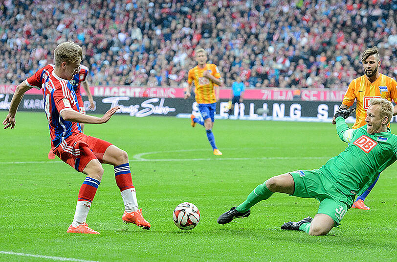 Sinan Kurt (l.) wechselte im August von Gladbach zum FC Bayern.