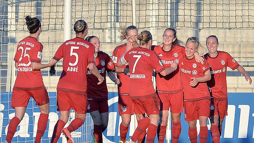 Für die Bundesliga-Frauen des FC Bayern steht die nächste Titelsause ins Haus. Für die Bundesliga-Frauen des FC Bayern steht die nächste Titelsause ins Haus.