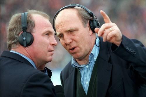 Bayern-Manager Uli Hoeneß (l.) mit seinem ein Jahr jüngeren Bruder Dieter Hoeneß.
