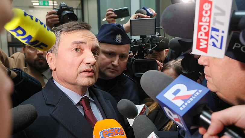 Polens fr&uuml;herer Justizminister Zbigniew Ziobro, den die Staatsanwaltschaft festnehmen will. (Archivbild)