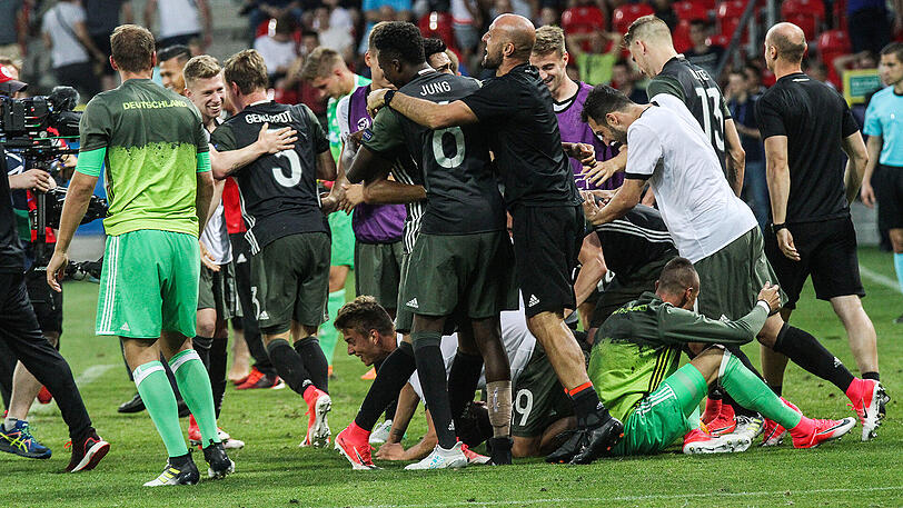 Die deutschen U21-Spieler wollen im Endspiel gegen Spanien genauso jubeln wie im Halbfinale gegen England.