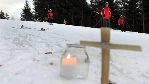 Die Stelle, an der das Unglück geschah. Die Stelle, an der das Unglück geschah.