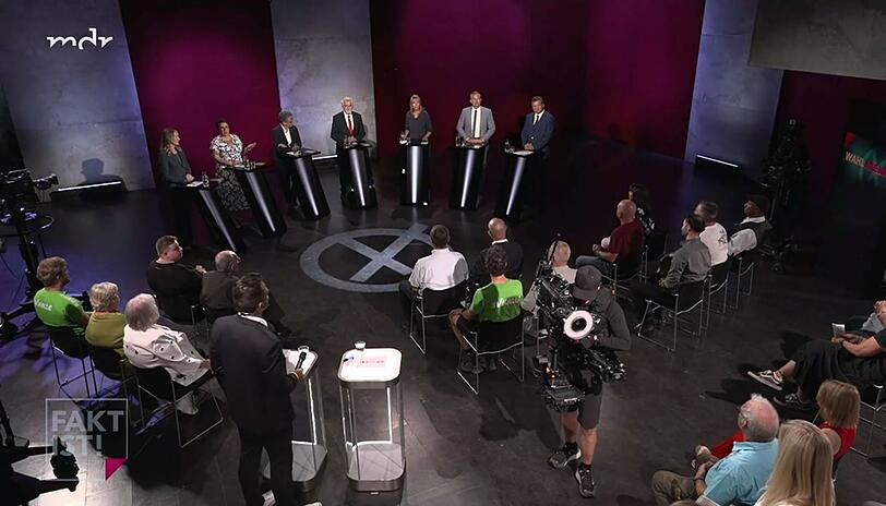 Bei der vom MDR veranstalteten "Wahl-Arena" standen die Spitzenkandidatinnen und -kandidaten Rede und Antwort. Bei der vom MDR veranstalteten "Wahl-Arena" standen die Spitzenkandidatinnen und -kandidaten Rede und Antwort.