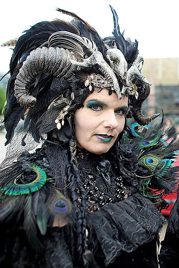 Die schrägsten Kostüme & irrsten Gestalten vom Wave-Gotik-Treffen 2016 in Leipzig