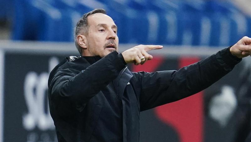 Ob die Champions League für die Eintracht realistisch ist? "Wenn wir so weiterspielen auf alle Fälle", sagt Trainer Adi Hütter.