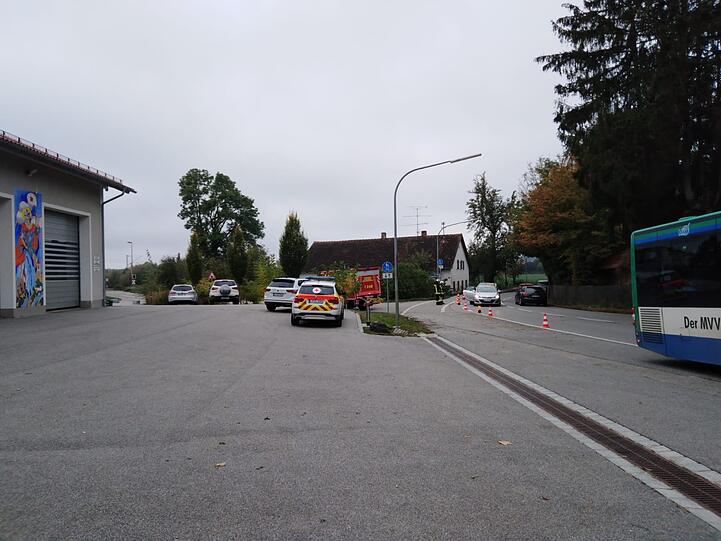 Tragischer Unfall an einem Bahnhof bei Landshut.
