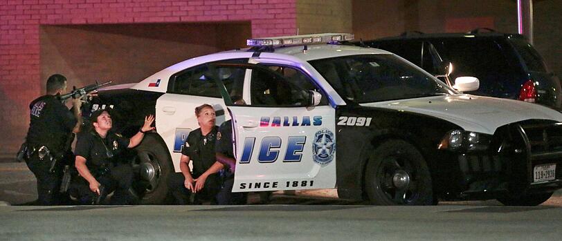 In Dallas wurden mehrere Polizisten bei einem Scharfschützen-Angriff getötet.