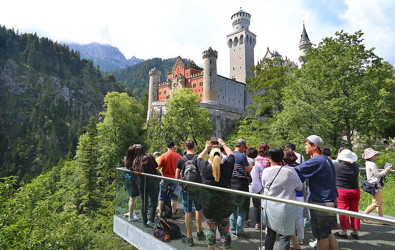 Schloss Neuschwanstein kann man an sofort nur noch von außen sehen &ndash; es ist wie alle Schlösser zu.